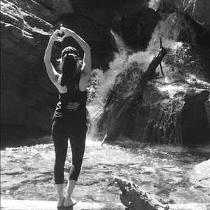 Meet your Posher, Crystal